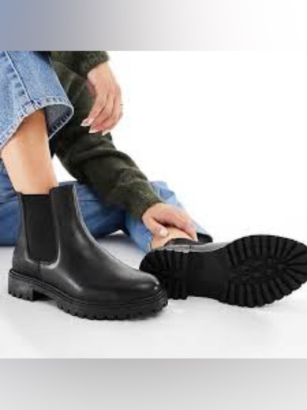 Aldo Black Chunky Lug Sole Chelsea Ankle Boots Water Resistant Women’s 7